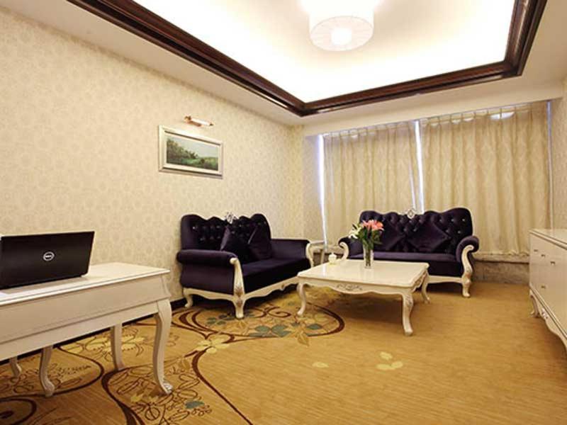 Vienna International Hotel Yangzhou Wanda Lippo Plaza photo 4