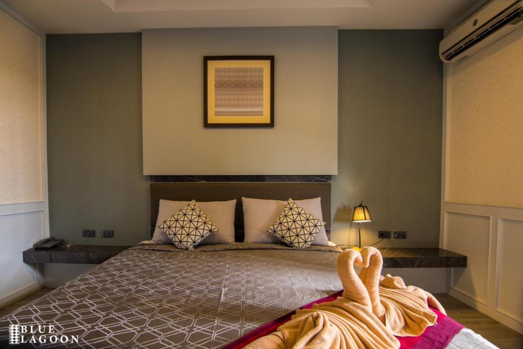 Blue Lagoon Hotel photo 2