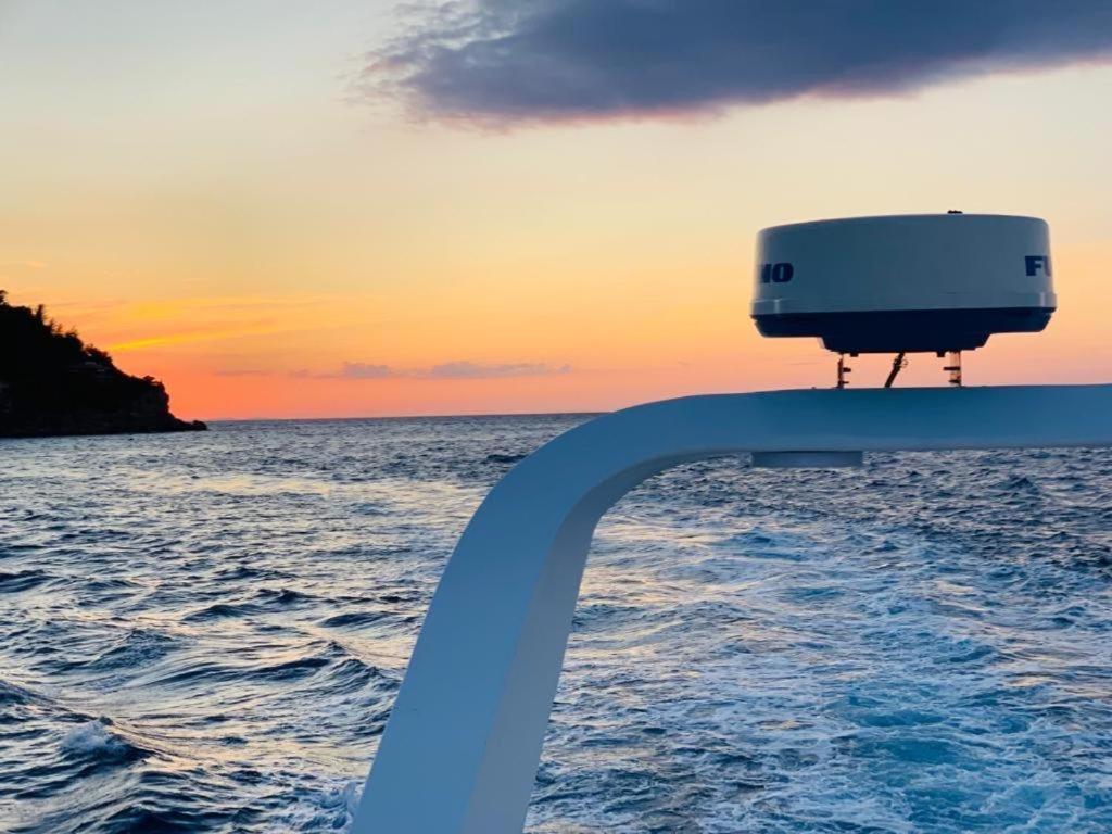 Yacht Fert 1 photo 2