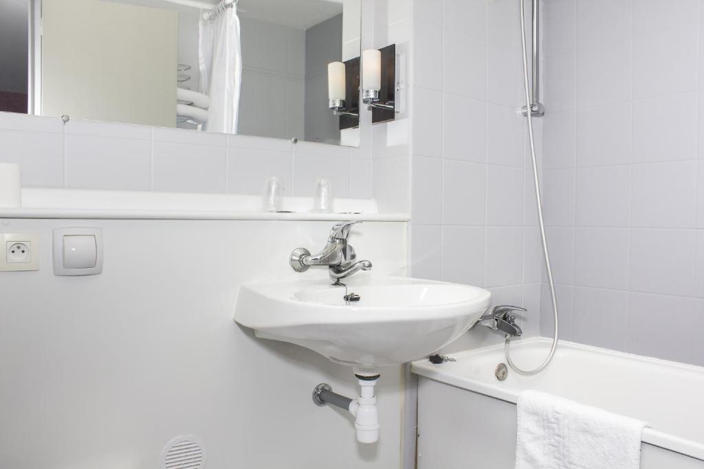 Hôtel Inn Design Resto Novo Bourges photo 4