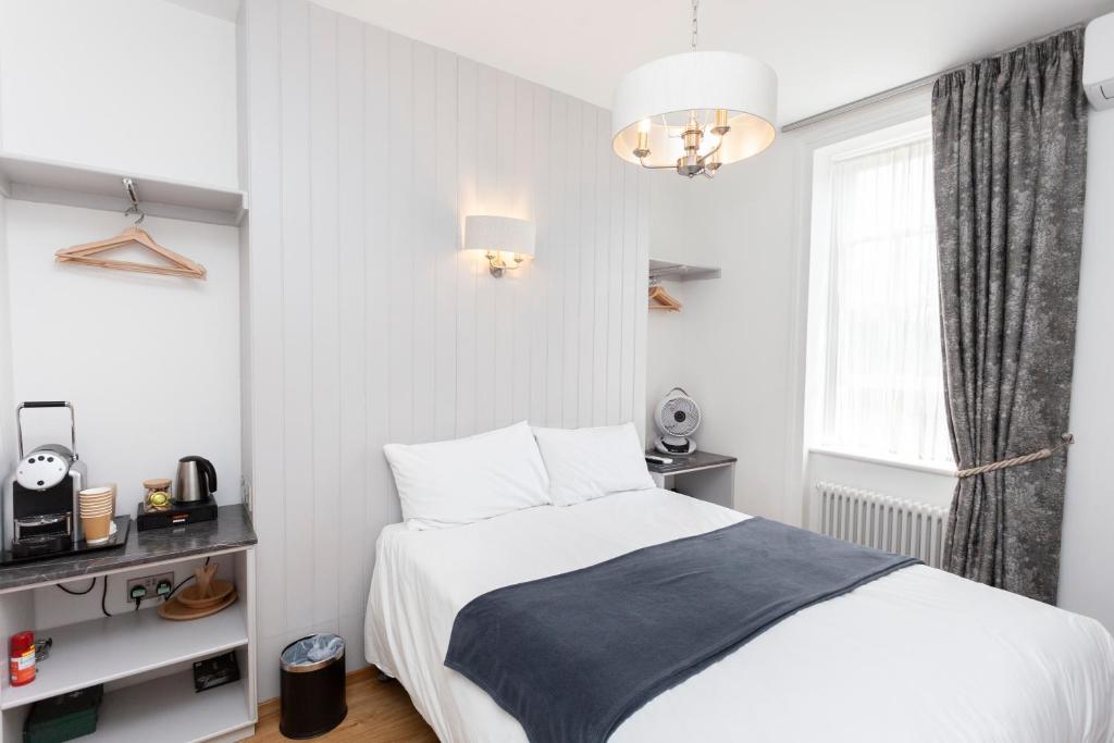 Number 8 Room Type - King Room