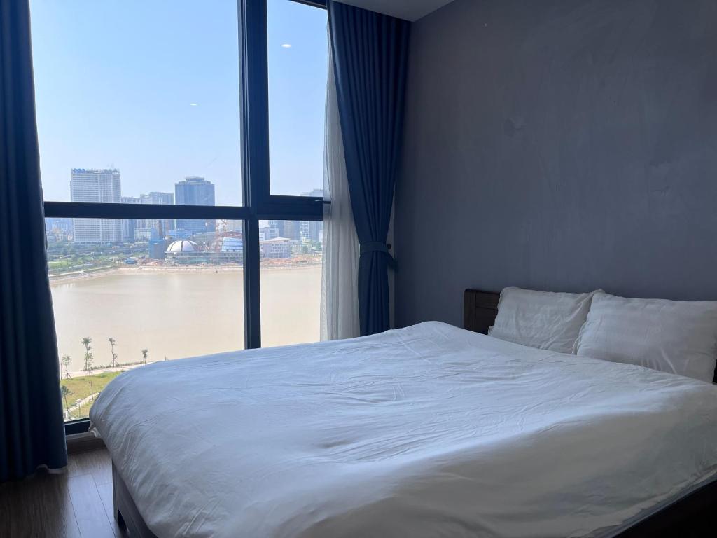 Vinhomes Skylake Luxury Apartment 3 Br