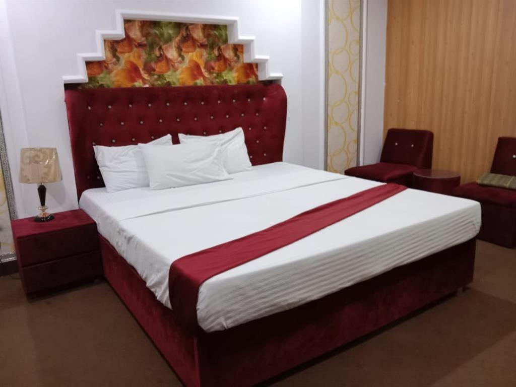 Helen One Hotel