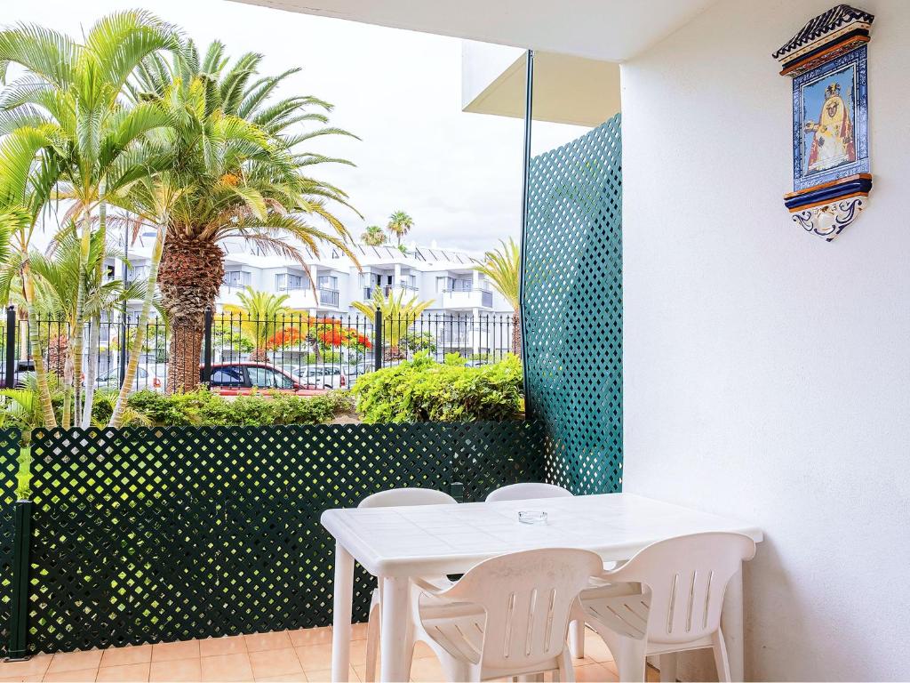 Live los Cristianos Garden and Pool photo 2