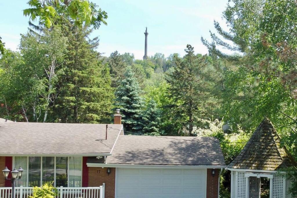 Cozie cottage at Niagara-On-The-Lake photo 1