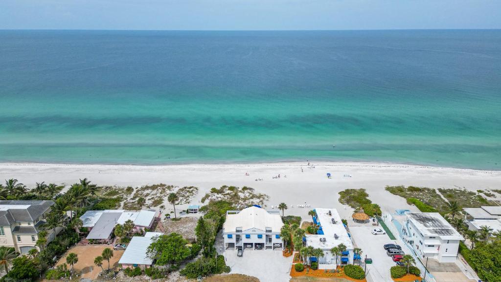 Gulf Tides of Longboat Key image
