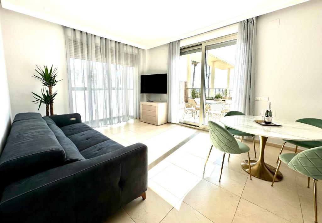 Reinapart Patacona Beachfront Seaview photo 3