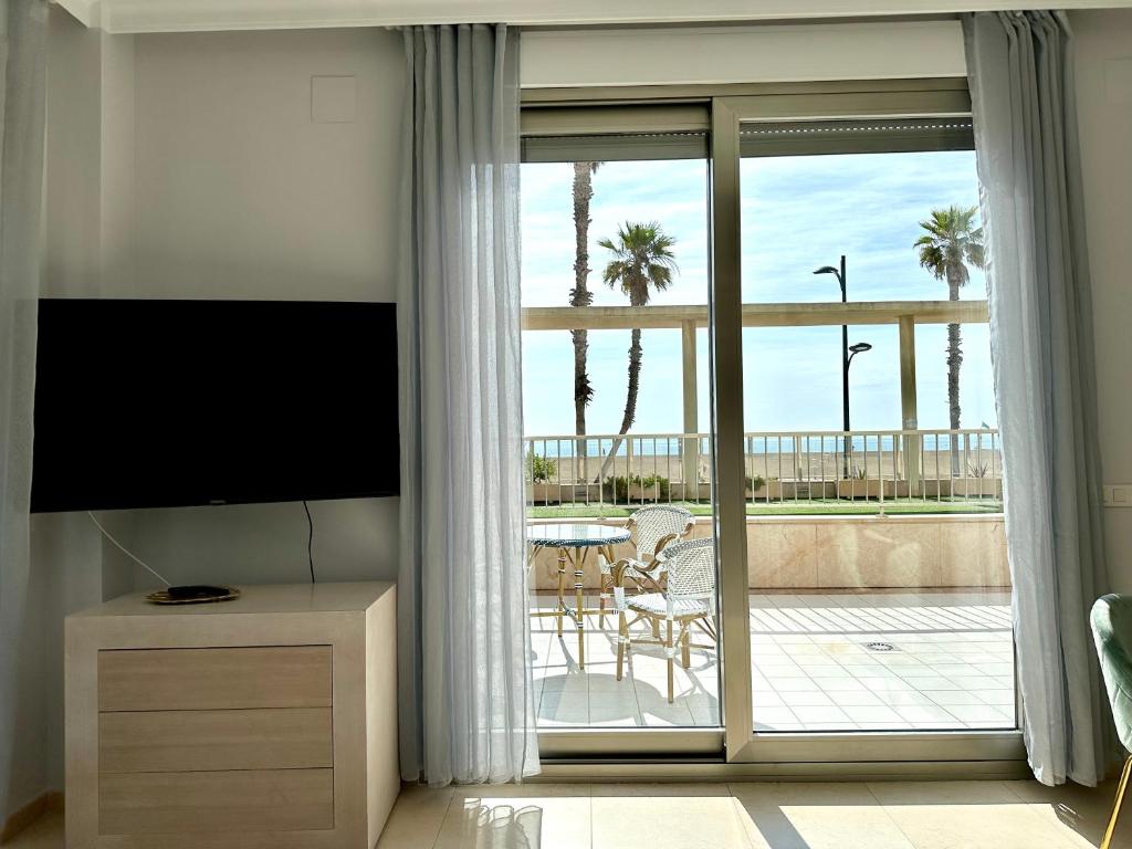 Reinapart Patacona Beachfront Seaview photo 1