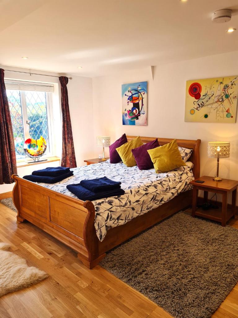 Topsy-Turvy, Gardeners Cottage, Clungunford, Ludlow, Shropshire SY70PN