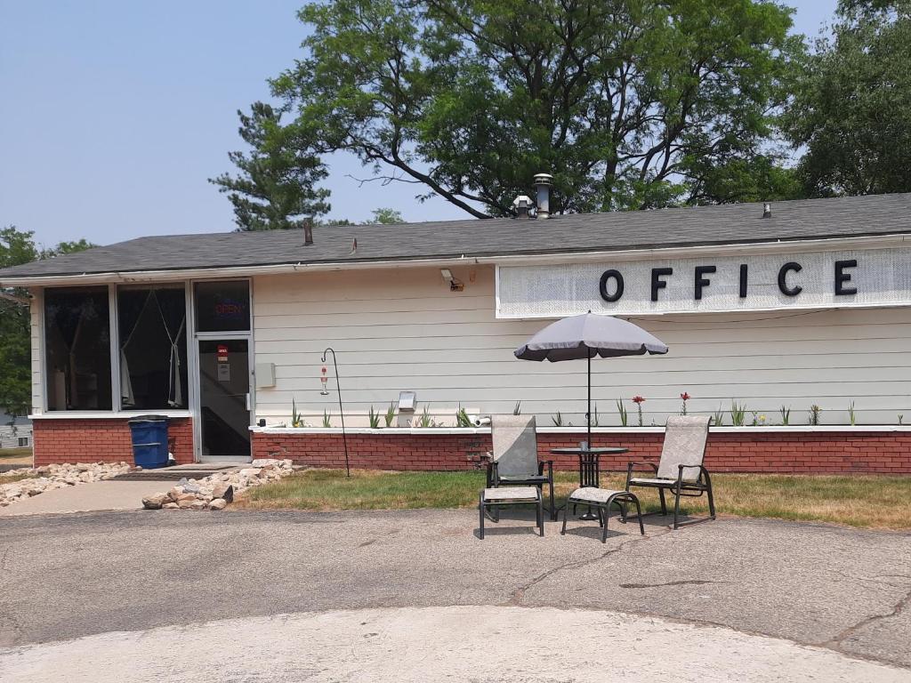 Motel Reedsburg image