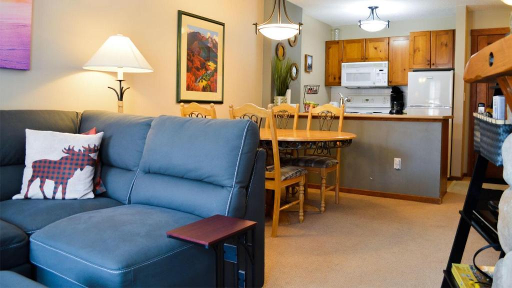 Fireside Lodge #215 by Bear Country photo 2