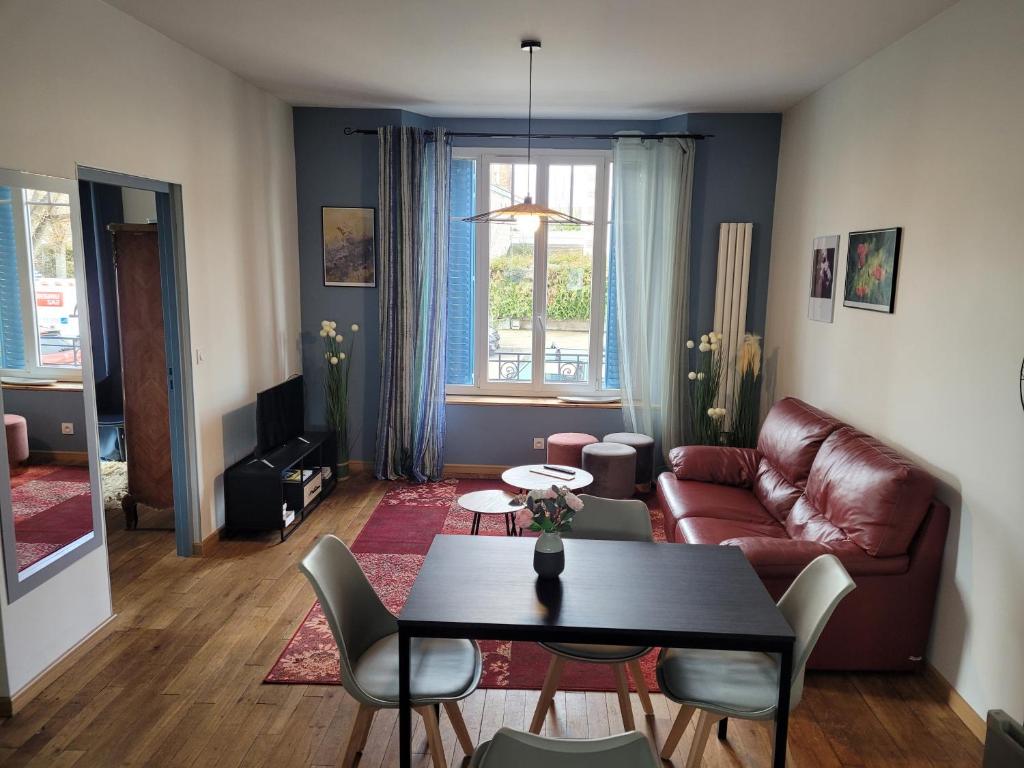 Appartements de Diane - JOIGNY - Tap to explore photos