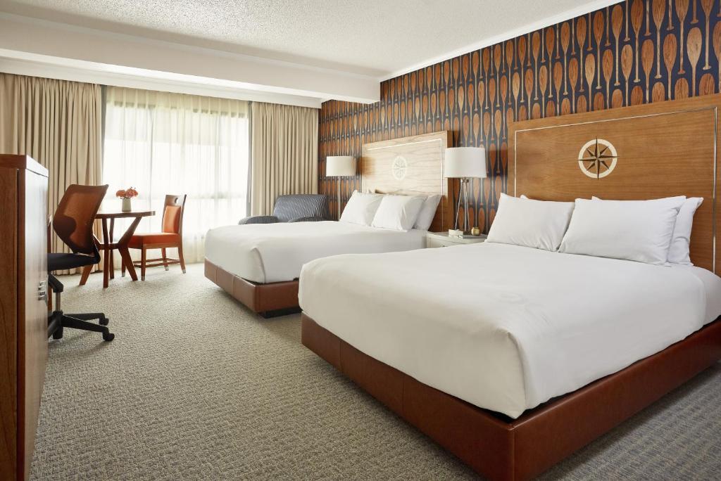 Waterfront Hotel, part of JdV by Hyatt photo 1