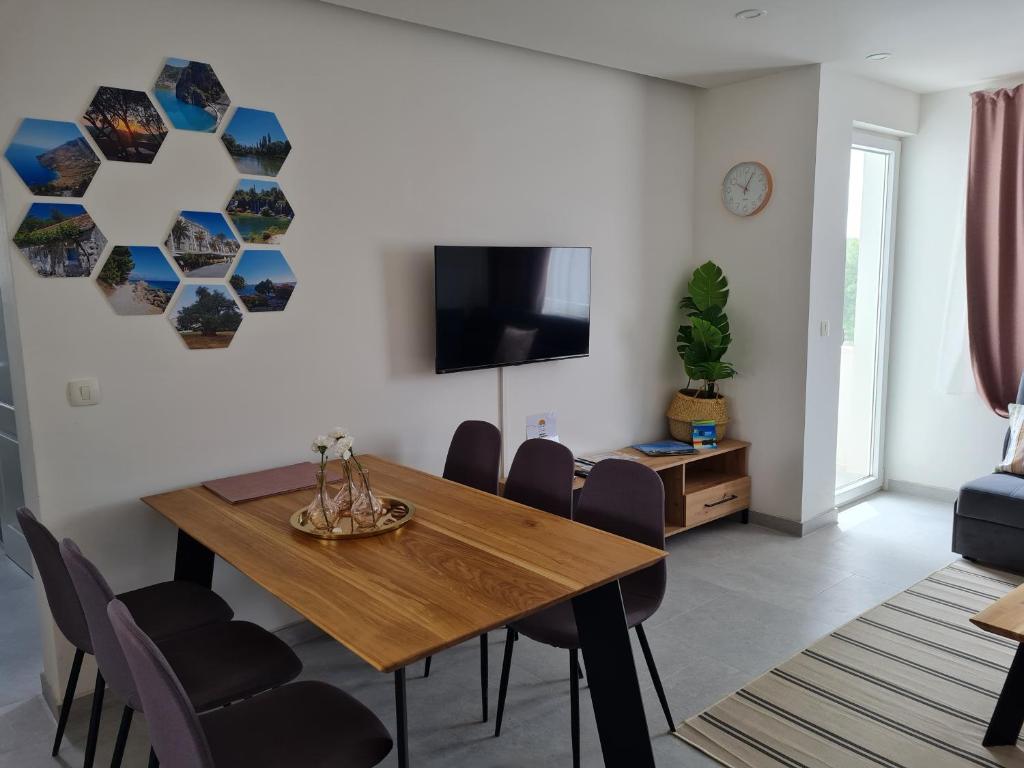 Holiday Apartment Marijana photo 2