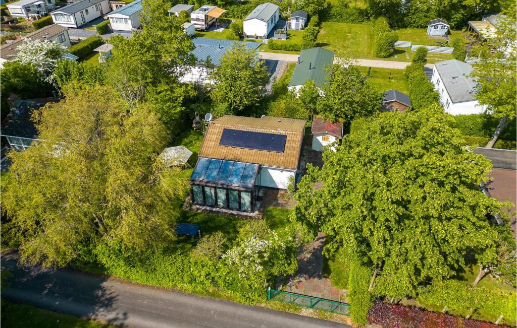 Nice Home In Scherpenisse With 2 Bedrooms