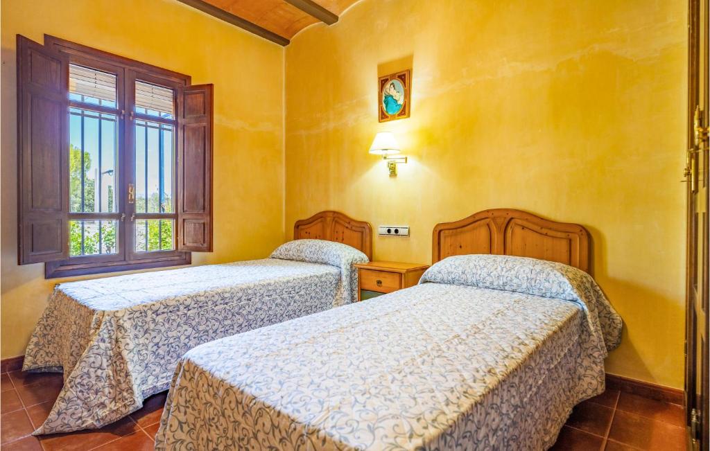 Stunning Home In Archidona With Outdoor Swimming Pool, Wifi And 6 Bedrooms photo 3