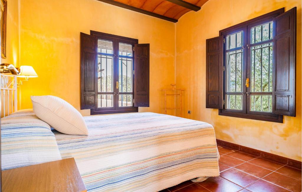 Stunning Home In Archidona With Outdoor Swimming Pool, Wifi And 6 Bedrooms photo 4