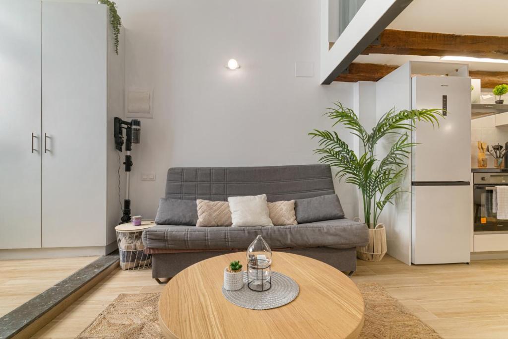 Nice Central Loft photo 3