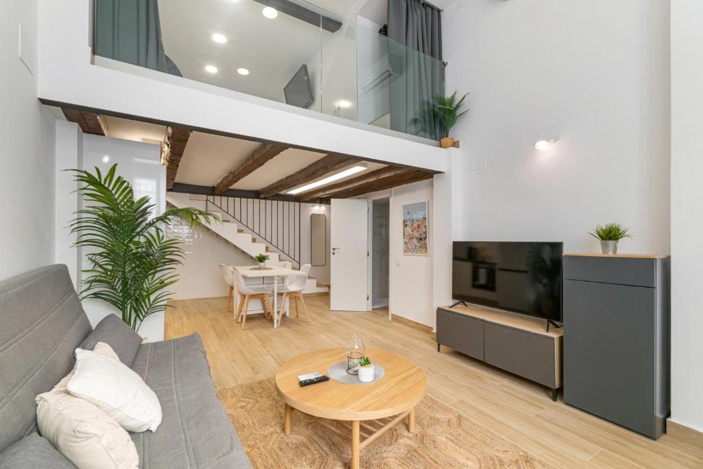 Nice Central Loft photo 1