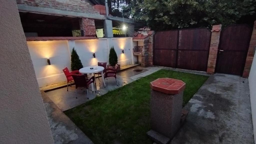 Epi Lux House photo 2