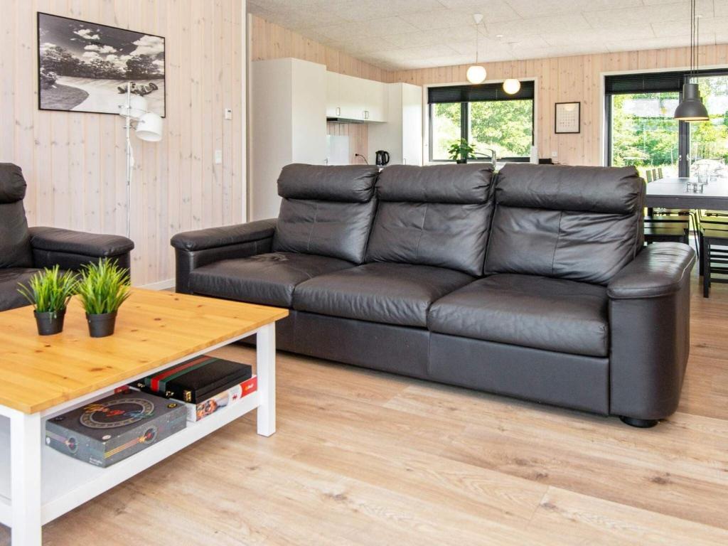 16 person holiday home in Glesborg photo 4