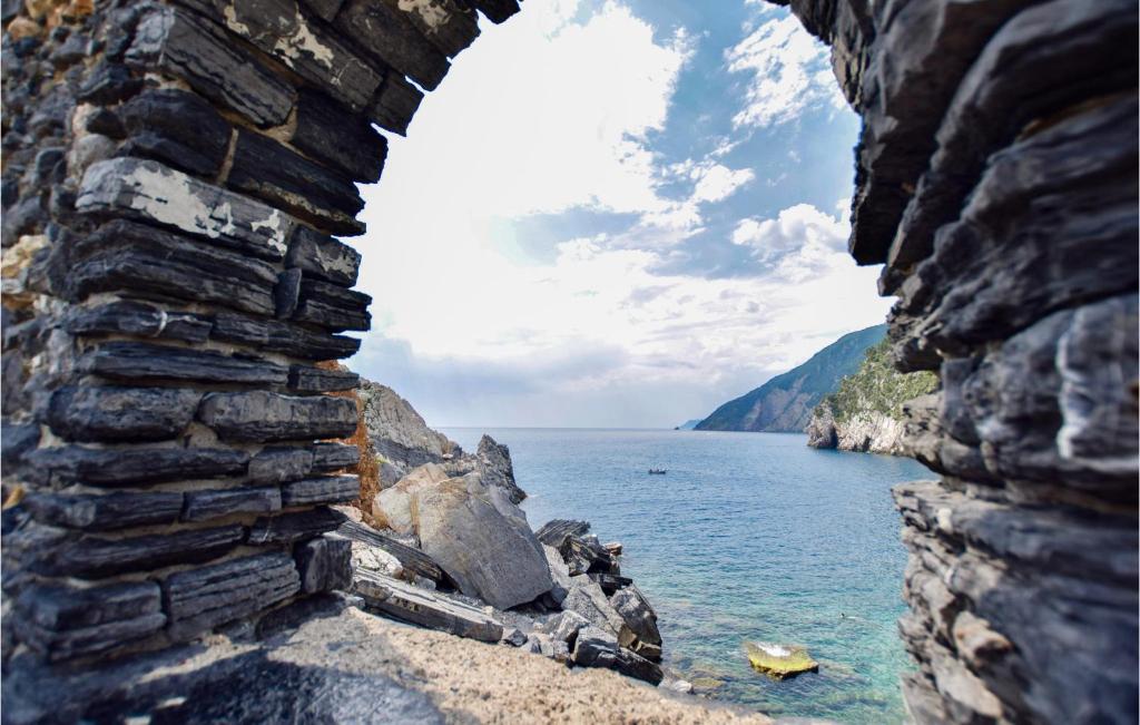 Amazing Apartment In La Spezia With 2 Bedrooms photo 2