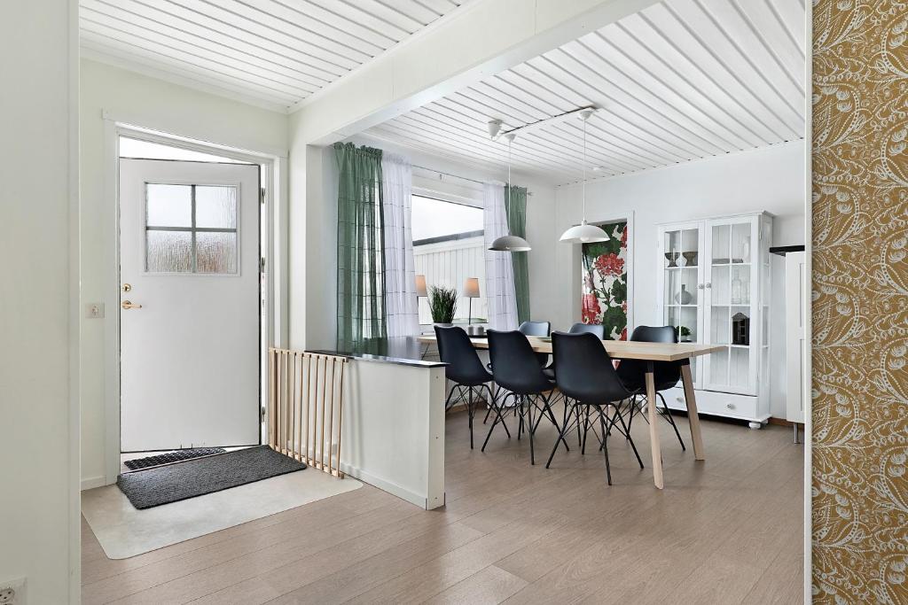 Cozy 3BR home by river & Piteå center