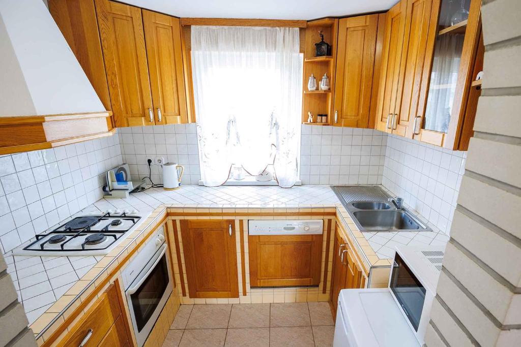 Holiday home in Adlesici - Dolenjska & Bela krajina Unter- & Weißkrain 44970 photo 4