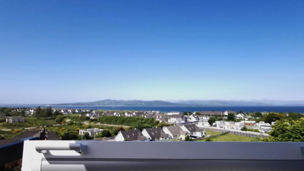 Coastal View House photo 1