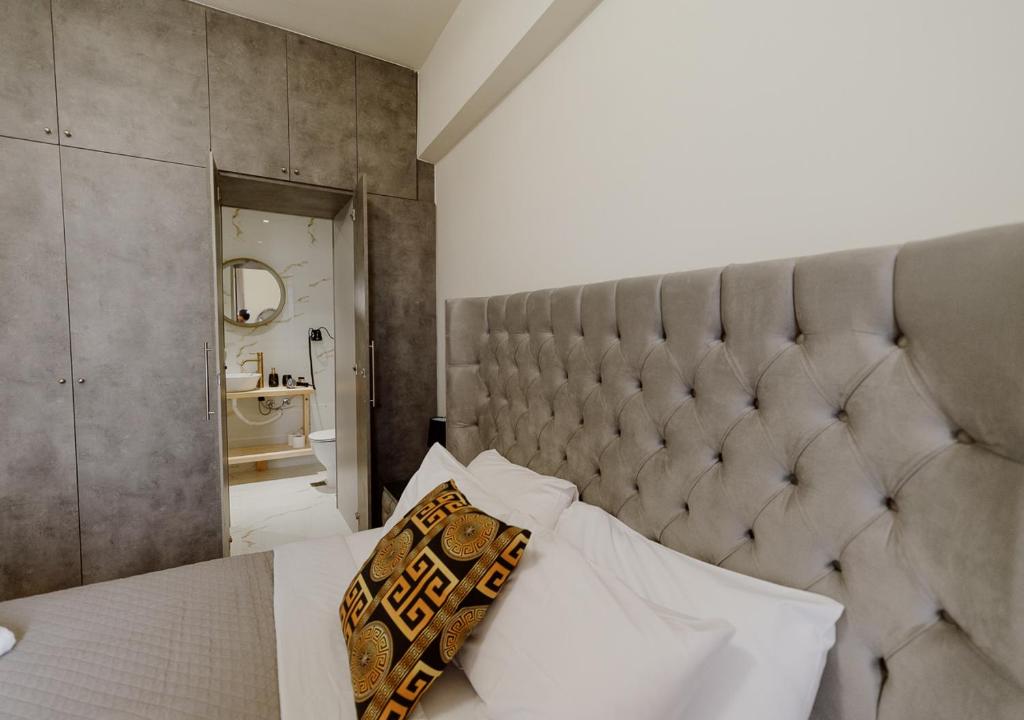 ROH Suites - Tap to explore photos