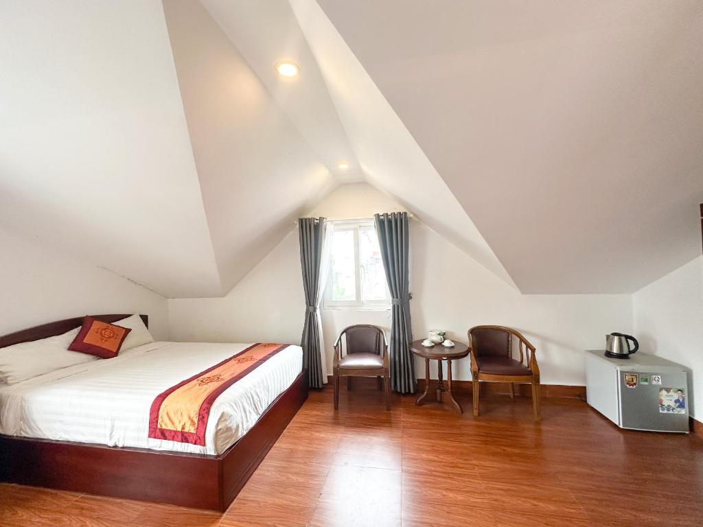 Khách Sạn White Horse