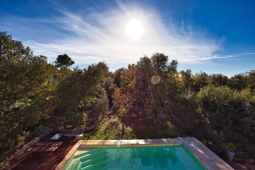 villa spacieuse au calme, piscine, avec grand jardin photo 4