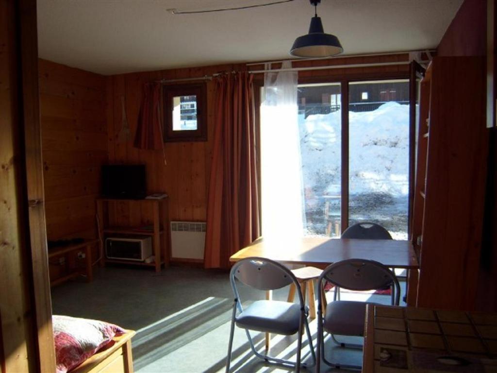 Studio Crest-Voland, 1 pièce, 4 personnes - FR-1-733-13 photo 2