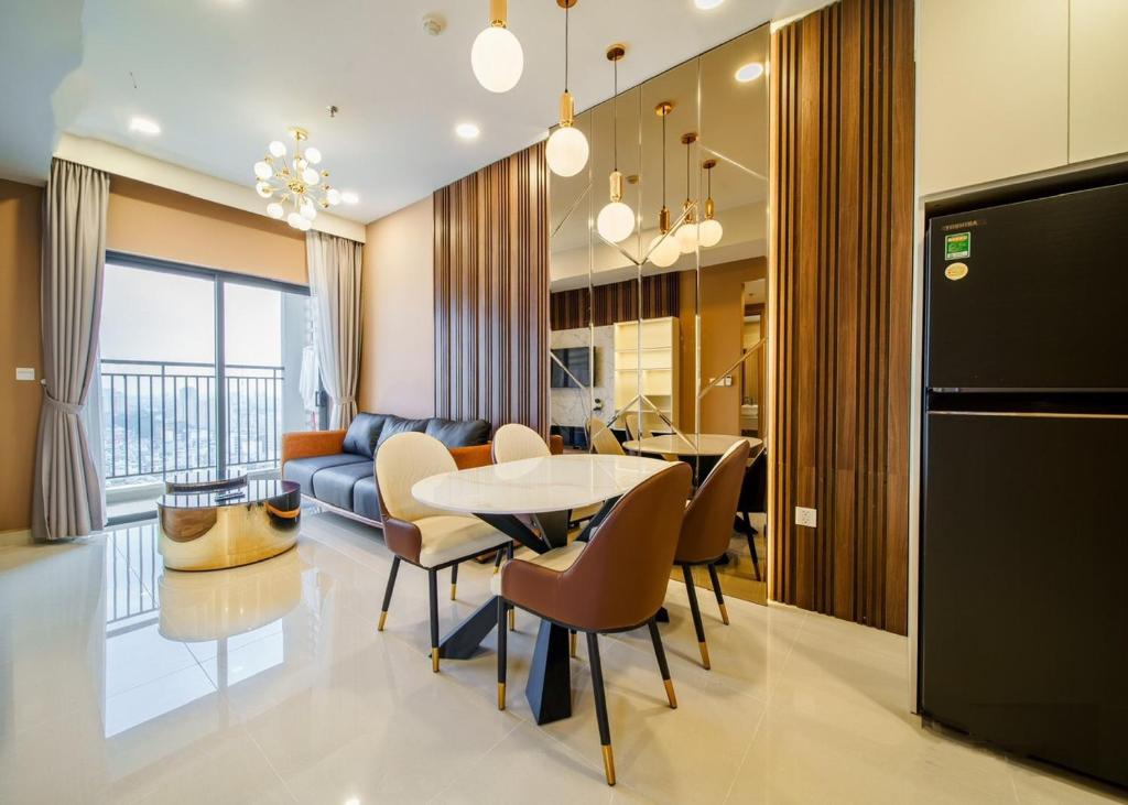 Smile Home -Soho Apatment- District 1 - 500m from Bui Vien