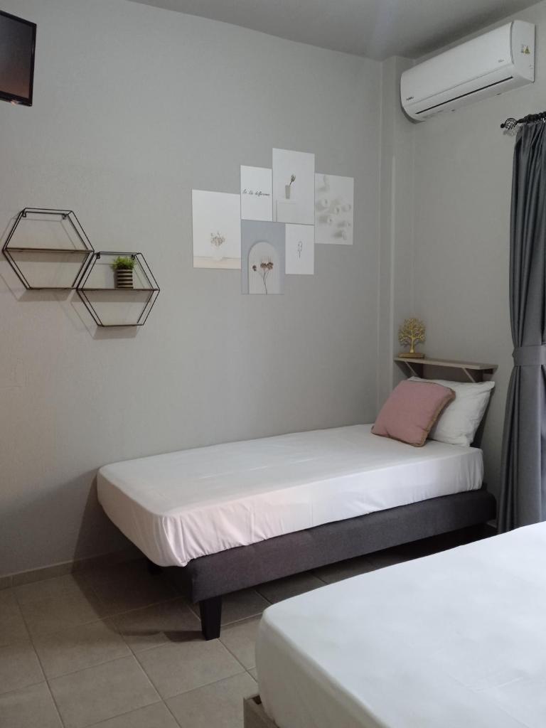 Almira - rooms to let photo 3