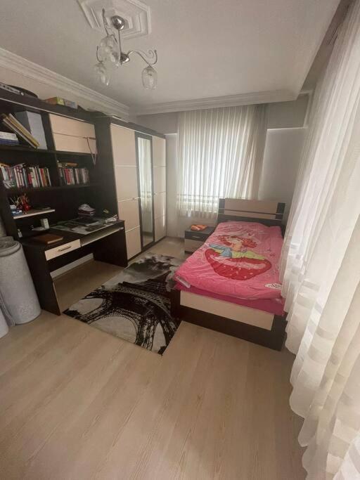 Cadde Üstü, Deniz Manzaralı Ferah bir daire photo 1