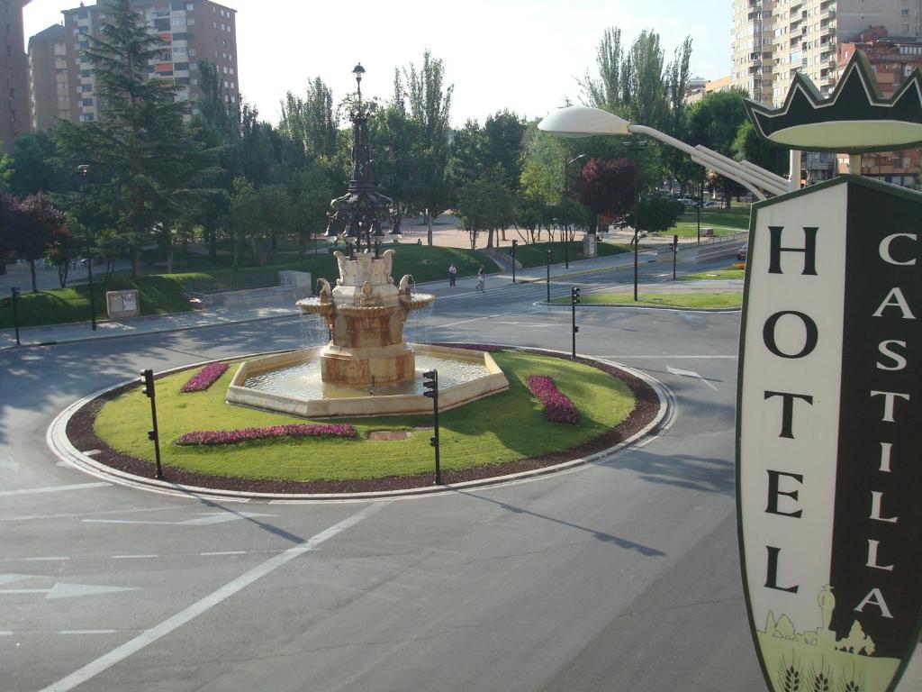 Hotel Castilla photo 2
