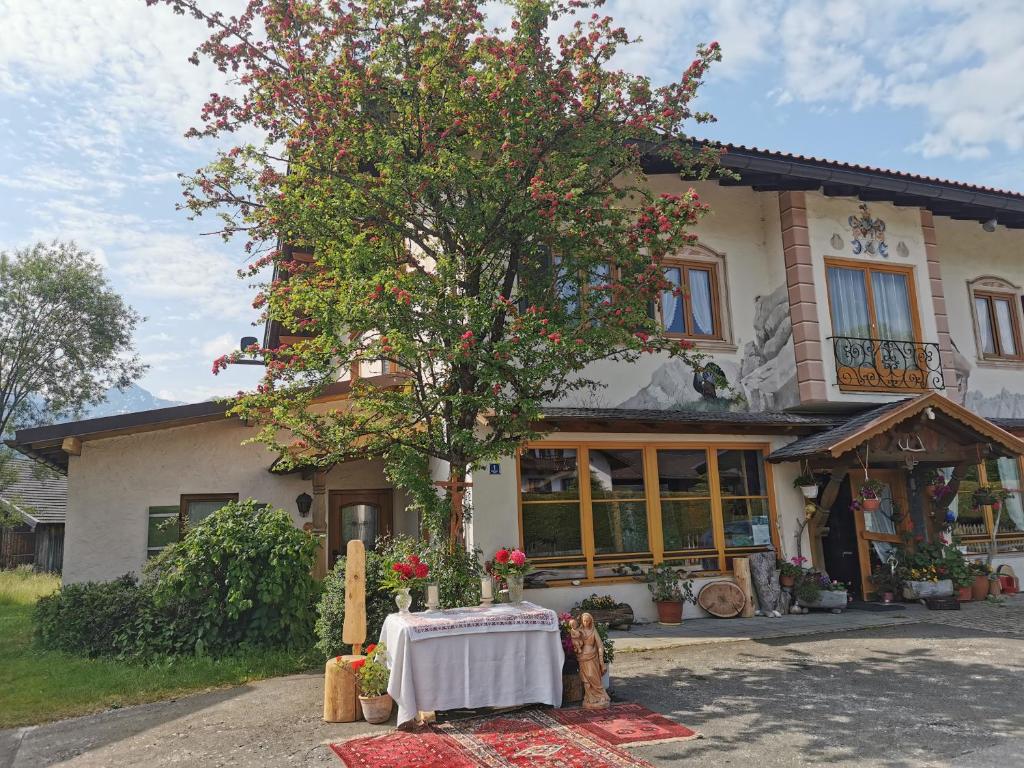 Ferienwohnungen Berghof