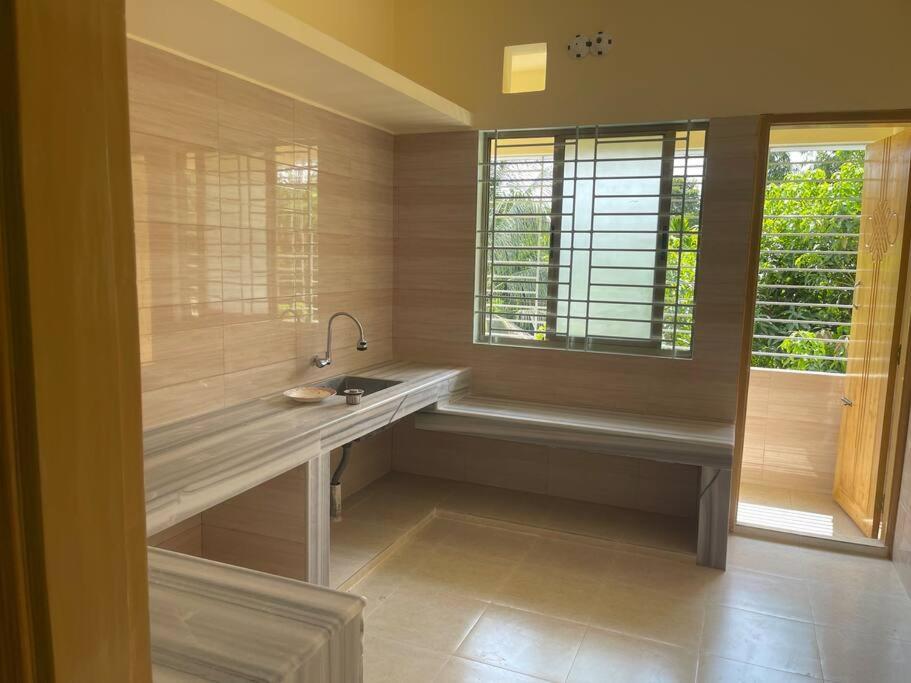 Your home Away photo 3