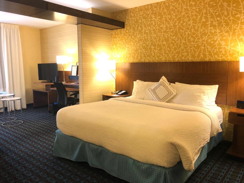Fairfield Inn & Suites by Marriott Dallas Plano North photo 2