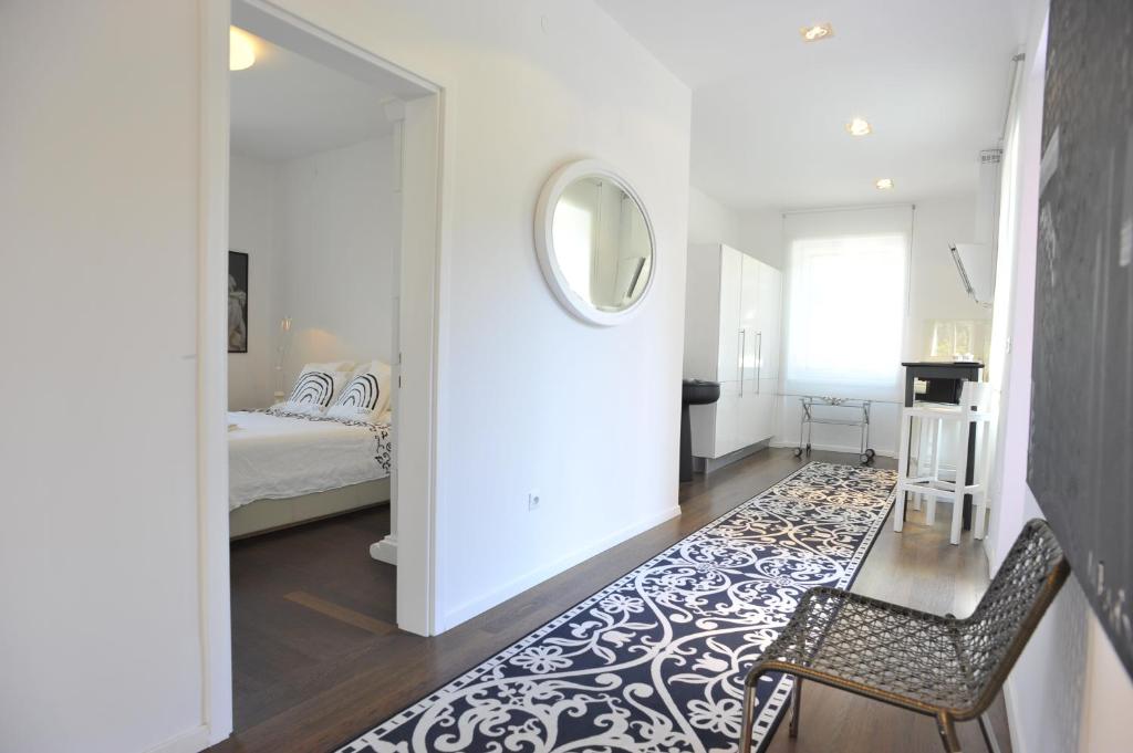 Apartment Charon with Garage photo 4