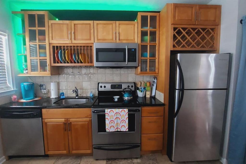 Itz a Vibe - 1 bedroom studio in the heart of DTSP photo 2