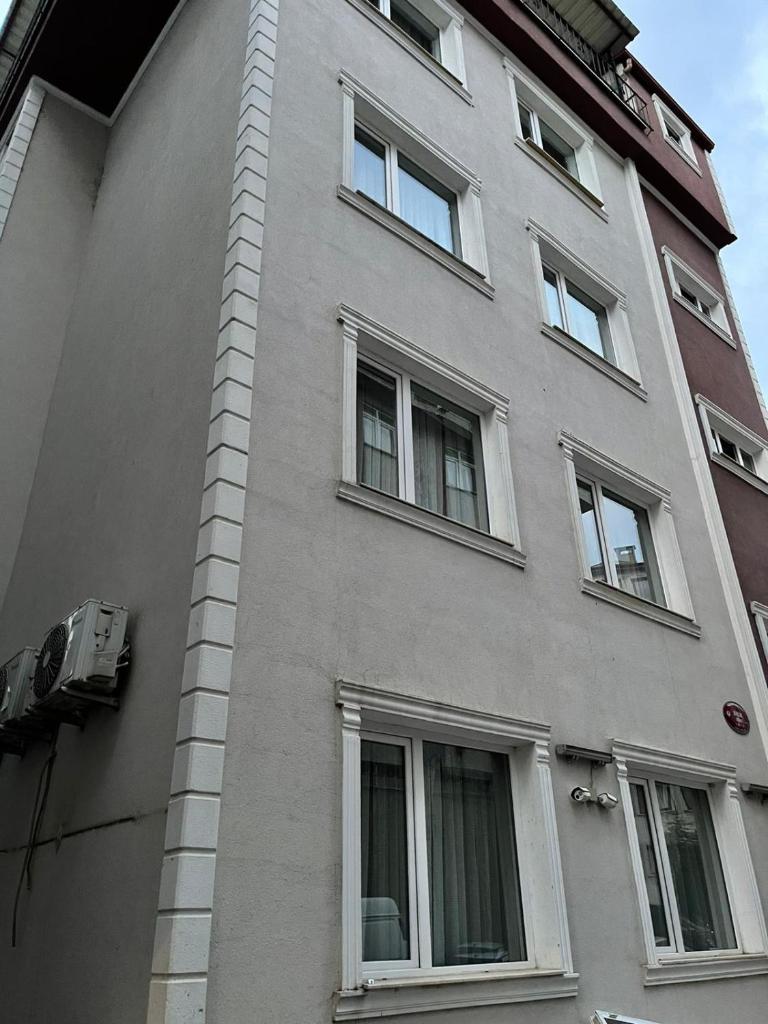 COMFORT HOUSE
