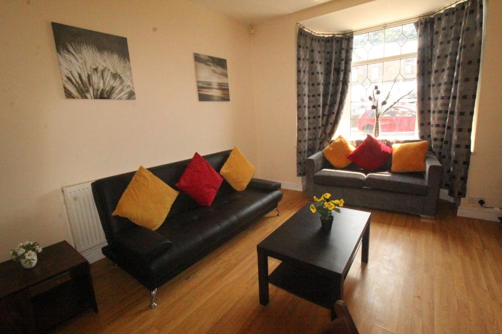 Lundwood House photo 3