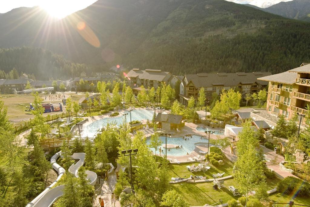 Panorama Mountain Resort - Ski Tip / Tamarack Condos