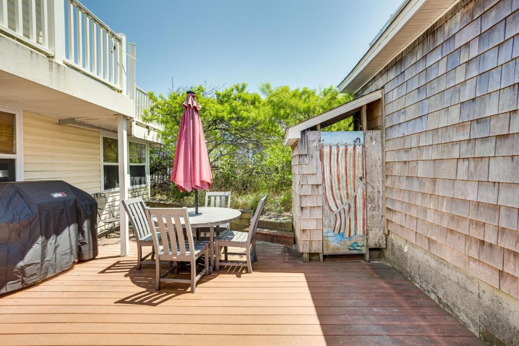 Dewey Beach Cottage Near Ocean - Walk to Beach! photo 1