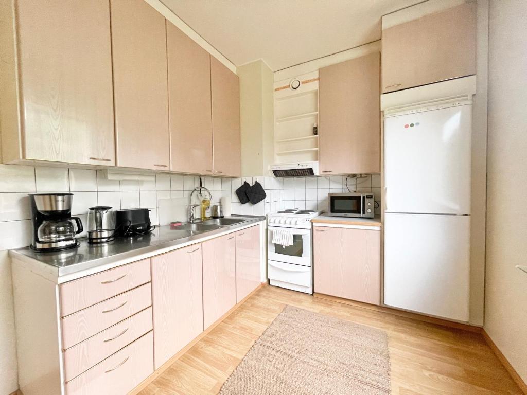Woodpecker Avenue Apartment photo 3