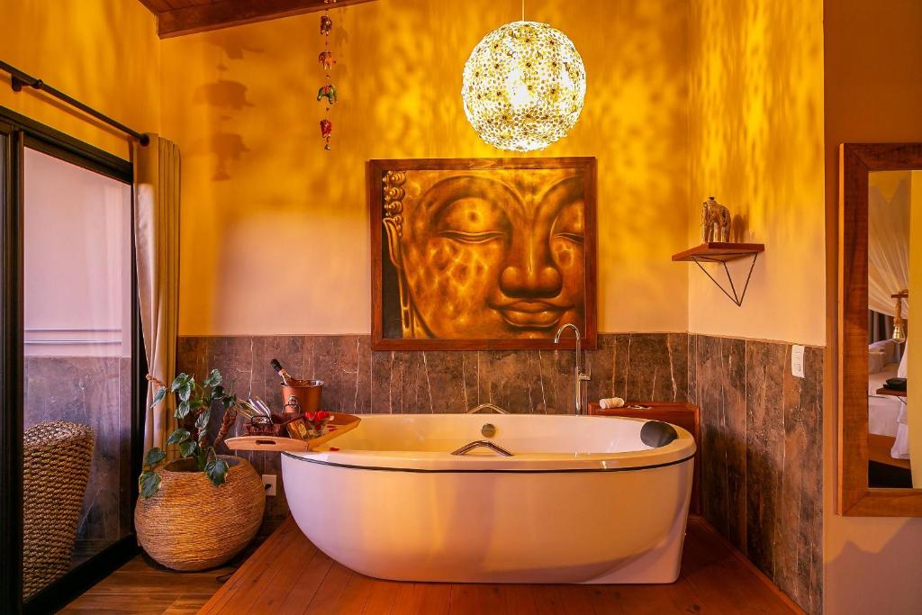 Shiva Boutique Hotel - Praia do Rosa photo 3