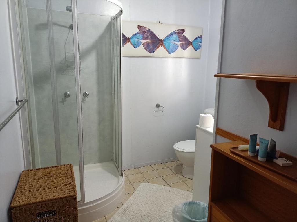 Spacious Townsville City Apartment - Tap to explore photos