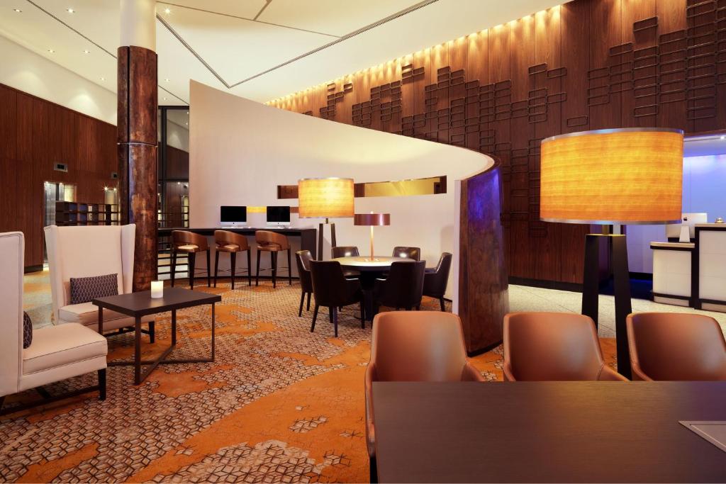 Sheraton Berlin Grand Hotel Esplanade photo 2